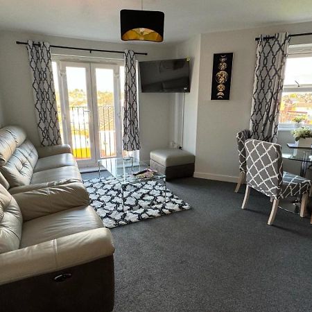Spacious 1 Bedroom Apartment In Wigan Shevington Eksteriør bilde