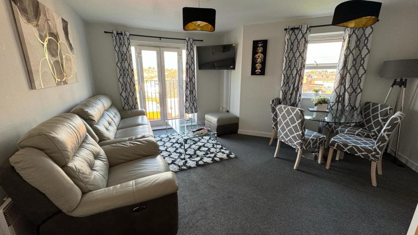Spacious 1 Bedroom Apartment In Wigan Shevington Eksteriør bilde